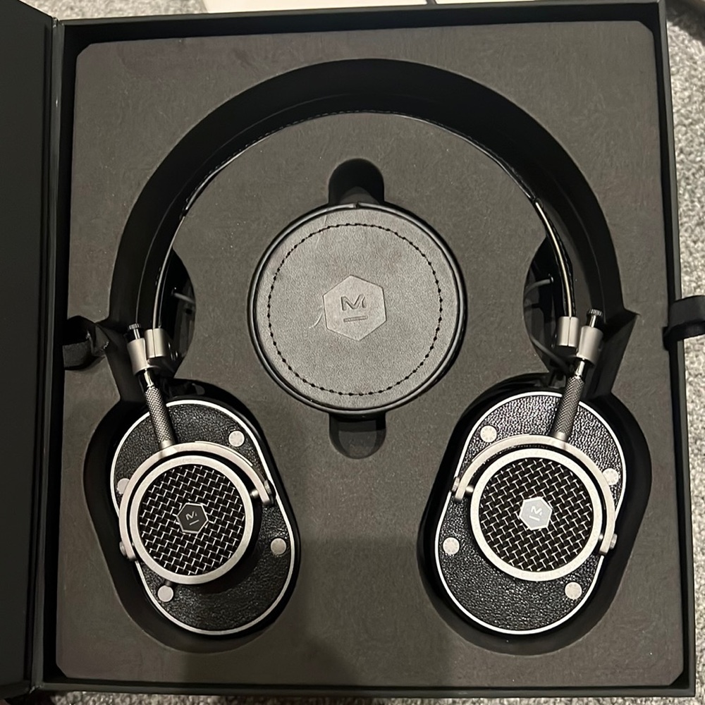Master and Dynamic MH40 Wired Headphones